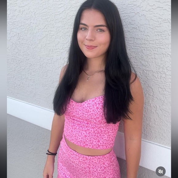 Matching set - Picture 2 of 5